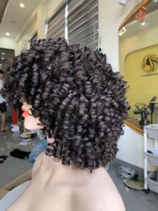 Cabello humano real de Vietnam Factory 8-32 pulgadas Remy Virgin Hair Spring Curly Lace Front Peluca con trama única de color natural - Product Image 3