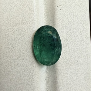 Esmeralda Natural de Zambia de Lujo, 4.56 Quilates, Verde Brillante, Ovalada, para Diseños de Joyería Fina Personalizada Premium - Product Image 3