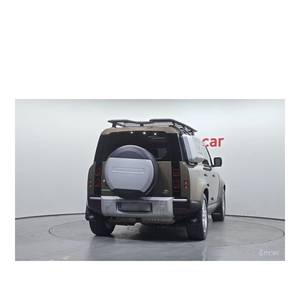 Land Rover Defender 110 D240 SE 2020, Diésel, Automático, 132,992 km, Volante a la Izquierda - Product Image 4