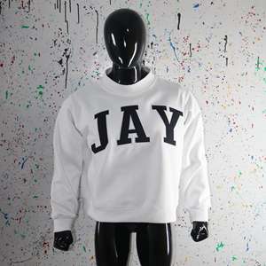 Sudadera JAY ASH GREY con cuello alto, 100% negra, con apliques bordados, cuello ancho, hilos finos - Product Image 1