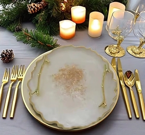 ถาดเสิร์ฟเรซิ่นทรงนางฟ้าทำมือสุดหรู ทนทาน รูปทรงกลมเคลือบเงา ถาดเสิร์ฟอาหารตกแต่งสวยงาม ถาดเรซิ่นสำหรับโต๊ะกาแฟ - Product Image 3