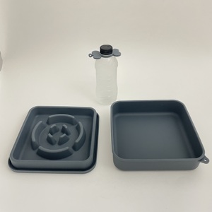 Ensemble de voyage et d'alimentation 2-en-1 pour animaux de compagnie – Gamelle pour chien en silicone de qualité alimentaire et mangeoire à alimentation lente pour le camping et les aventures nomades 2-en-1 - Product Image 2