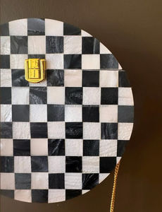 Pochette en résine de créateur de qualité supérieure élégante et durable pour les femmes Utilisation de cadeaux disponible au meilleur prix d'Inde - Product Image 3