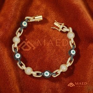 Bracelet œil porte-bonheur de luxe serti de diamants - Bijou plaqué or 14 carats à maillons taillés en diamant, style hip-hop - Product Image 2