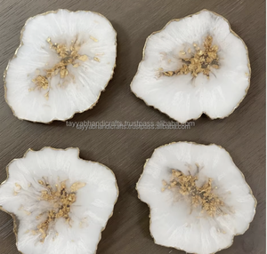 Posavasos de Resina Hechos a Mano, Posavasos de Madera y Resina Únicos para Bebidas Frías y Calientes - Product Image 1