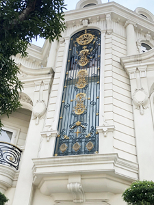 Traditional Wooden <b>Frame</b> Wrought Iron French Style Security Window <b>Swing</b> Open Floral Pattern Entry Villa Apartment Living Room - Product Image 3