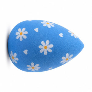ฟองน้ำแต่งหน้าสีฟ้าลายดอกไม้สีขาวรูปหยดน้ำสำหรับลงรองพื้น - Product Image 3