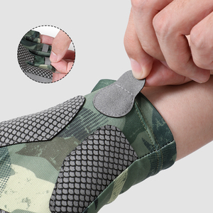 ถุงมือฟิตเนสหนัง PU กันลื่น ถุงมือออกกำลังกาย สายรัดข้อมือปรับได้ ถุงมือฝึกซ้อม ถุงมือยกน้ำหนัก ถุงมือฟิตเนสแบบสวม - Product Image 6