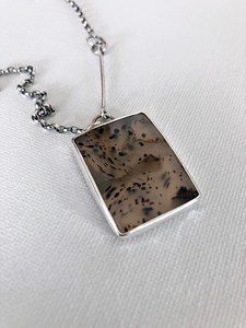 Pendentif artisanal en agate du Montana plaqué or, en argent sterling recyclé, élégant, avec pierre précieuse, cadeau de fiançailles - Product Image 2