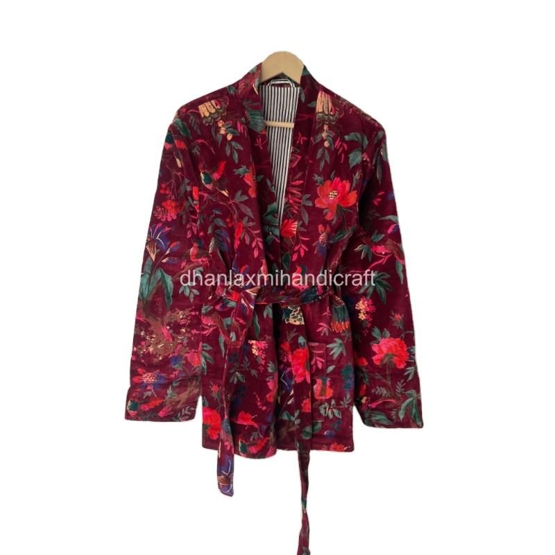 สีน้ำตาลแดง