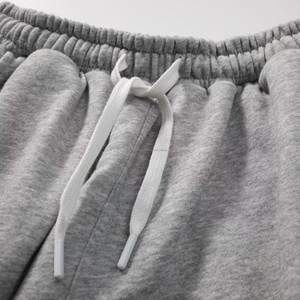 กางเกงขาสั้นผ้าฝ้ายผสมโพลีเอสเตอร์สำหรับผู้ชายกางเกงขาสั้นบาสเก็ตบอลผ้าเฟรนช์เทอร์รี่ลำลองคุณภาพสูงสำหรับผู้ชายกางเกงผ้าปักลายแบบลำลอง - Product Image 2