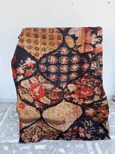 Colcha Kantha Hecha a Mano con Estampado Digital de Inspiración Persa en Algodón, con Costuras Tradicionales a Mano, para Decoración de Dormitorio Estilo Boho - Product Image 2