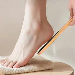 Rallador de Bambú Profesional para Pies - Doble Cara para Pies Más Suaves y Delicados, Pedicura sin Esfuerzo en Casa y Salón - Product Image 3