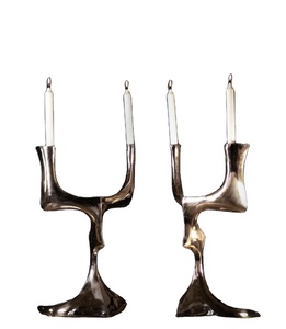 Candelabro Escultural de Latón Hecho a Mano, de Dos Brazos, para Velas Cónicas, Decoración del Hogar, Centro de Mesa, Lujoso, Ecológico, Resistente al Calor - Product Image 3