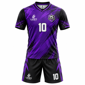 Ensemble d'uniformes de football personnalisés professionnels pour hommes, couleur violette, maillot de football, short assorti, tenue de sport respirante et à séchage rapide - Product Image 1