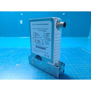 บรูคส์ GF125C-907056 GF125CXXC NH3 500SCCM เครื่องควบคุมการไหลของมวลแบบดิจิตอลใช้เป็นชิ้นส่วนอุปกรณ์เซมิคอนดักเตอร์รุ่นเก่า - Product Image 2