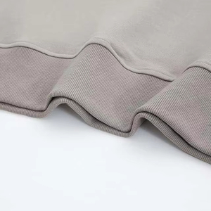 Hoodie court élégant et de haute qualité, à manches longues, coupe confortable, respirant, pour un usage quotidien, pour femmes - Product Image 3