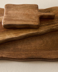 Planche à découper en bois antique faite à la main, en acacia naturel de qualité supérieure, fabricant et exportateur indien à prix avantageux - Product Image 1