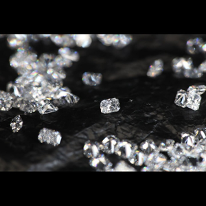 เพชรทรงเหลี่ยมมรกต CVD ผลิตในห้องปฏิบัติการ น้ำหนัก 15.20 กะรัต ได้รับการรับรองจาก IGI ขนาด 2.25-5.75 มม. ความสะอาดระดับ VVS สี D สำหรับขายส่งออก - Product Image 2