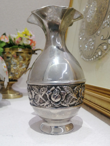Newly Arrival <b>Creative</b> Design Aluminum Floor Vase Handmade Modern European Style Decorative Vintage Look Elegant Flower Holder - Product Image 5