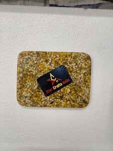 Planche à découper le fromage de dernière génération avec poignée, en bois et résine de haute qualité, de forme ronde, avec logo personnalisé. - Product Image 4