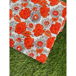 Vente en gros de tissu indien en coton imprimé en bloc pour tapisserie d'ameublement, artisanat de couture et de couture pour jupes, robes, chemises, sacs, housses - Product Image 1