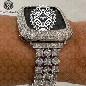 Montre de luxe pour femme Charm_Jewells en acier inoxydable, boîtier carré 38 mm, cadran numérique, bracelet incrusté de diamants, fermoir papillon - Product Image 4
