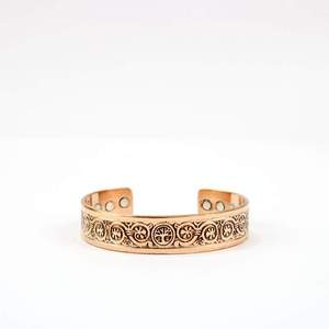 Bracelet manchette magnétique en cuivre vintage tendance, motif étoile, bienfaits pour la santé, pour hommes et femmes - Product Image 6