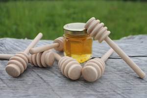Mélangeur à miel en bois fait main pour le thé et le miel - Product Image 1