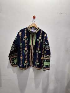 เสื้อแจ็คเก็ตผู้หญิงฤดูหนาวผ้ากำมะหยี่ปักลายซูซานีแบบวินเทจรักษ์โลก งานแฮนด์เมด ความยาวปกติ สไตล์ลำลอง ของขวัญสำหรับเธอ - Product Image 1