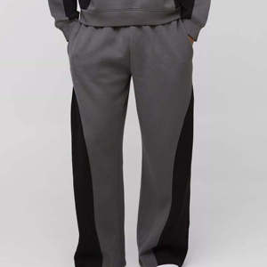 ชุดวอร์มผู้ชายรุ่นใหม่ล่าสุดปี 2026 ราคาขายส่ง ระบายอากาศได้ดี คุณภาพสูง สำหรับฤดูหนาว รับสกรีนโลโก้ - Product Image 6