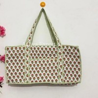 Sac fourre-tout matelassé en coton pour usage quotidien, motif floral imprimé à la main, idéal pour l'épaule