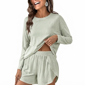 Conjuntos de Seda de Hielo para Mujer, Color Sólido, Verano, Finos y Transpirables, Camisetas + Pantalones Cortos, Traje de 2 Piezas, Ropa Deportiva Informal a la Moda para Mujer - Product Image 4