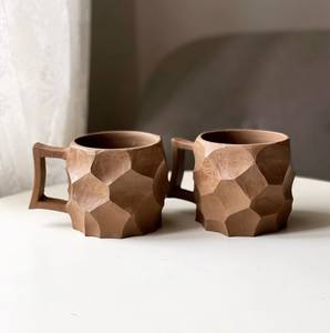 Taza de Té de Madera Hecha a Mano con Acabado Natural, Diseño Minimalista con Asa, Forma Irregular para Té, Café, Uso Doméstico - Product Image 5