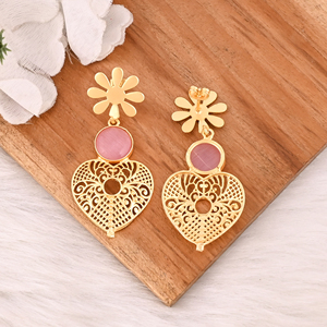 ต่างหูพลอยตาแมวสีชมพูสุดหรูหรา ชุบทองเหลือง สำหรับผู้หญิง - Product Image 5