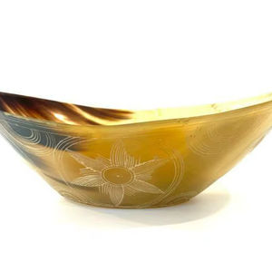 Tazón para Servir de Cuerno de Búfalo para Fiestas, Hecho a Mano, Duradero, Color Natural, Apto para Lavavajillas, Diseño Clásico - Product Image 1