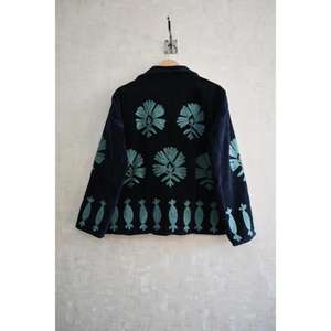 Chaqueta de terciopelo bordada a mano para mujer, estilo bohemio vintage, abrigo étnico para festivales de invierno, chaqueta de diseñador. - Product Image 4