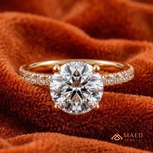 Anillo de Moissanita Solitario Chapado en Oro sobre Plata, Elegante Joyería de Compromiso y Aniversario para Mujer, Estilo NY, Regalo de Moda de Lujo - Product Image 5