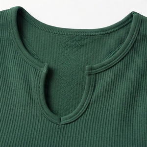 Conjunto de Shorts y Sujetador Deportivo para Mujer, Ropa de Gimnasio, Material de Nailon y Elastano de Alta Calidad, Ropa Deportiva sin Costuras para Yoga y Entrenamiento - Product Image 4