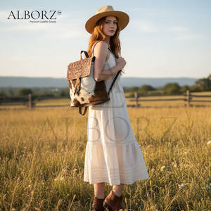 Sac à dos en cuir véritable vintage avec logo personnalisé, grande capacité, sangle réglable, sac à dos de voyage pour femmes, collège, 20-35L - Product Image 2