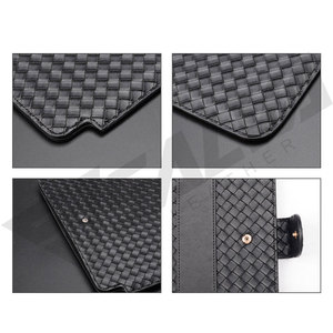 Funda Protectora de Piel Genuina de Lujo para Laptop, con Patrón Geométrico Negro, para MacBooks y Laptops - Product Image 5