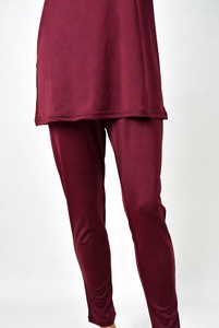 Traje de Baño Burkini Modesto para Mujer, Manga Larga, Color Borgoña Sólido, para Playa o Piscina - Product Image 3