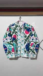 Chaqueta Bordada de Estilo Chino al por Mayor, Manga Larga, Corte Holgado, Cuello Mandarín, Bordado a Mano, Algodón, para Todas las Temporadas - Product Image 1