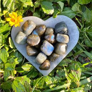 Chakralume Pierres Roulées Naturelles en Labradorite Polies à la Main, Cristal de Guérison, Méditation, Reiki, Énergie des Chakras, Décoration Spirituelle - Product Image 5