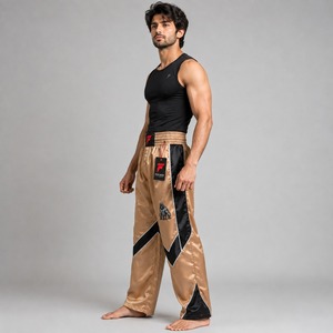 Pantalon de kick-boxing professionnel fabriqué avec une technologie de tissu de pointe pour un confort supérieur et des mouvements sans contraintes - Product Image 3