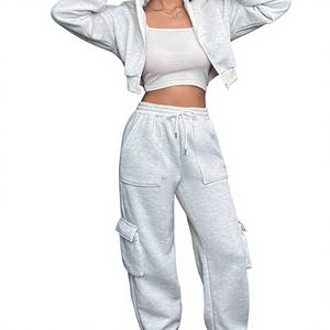 ชุดลำลองผู้หญิงผ้าฝ้ายแท้ 100% แบบสวมใส่สบาย ชุดออกกำลังกาย เสื้อครอปฮู้ดดี้ กางเกงจ็อกกิ้ง ชุดสองชิ้น ระบายอากาศได้ดี - Product Image 1