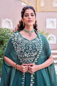 Ensemble Lehenga Choli brodé bleu sarcelle avec dupatta en soie, tenue indienne de mariage et de fête, ensemble Lehenga à volants - Product Image 4