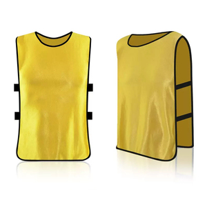 เสื้อกีฬาแบบมีตาข่ายสีตามสั่ง คอวี โพลีเอสเตอร์ 100% พิมพ์โลโก้และหมายเลขตามสั่ง ระบายอากาศได้ดี แบบไม่มีแขน เสื้อทีมสำหรับผู้ใหญ่ ยูนิเซ็กซ์ - Product Image 2