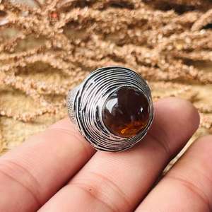 Bague Statement Œil de Tigre pour Homme, Vintage, Géométrique, en Laiton, Finition Argent Oxydé, Design Rond Audacieux, Vente en Gros - Product Image 5