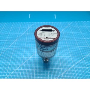 Transductor de Presión Calefactado MKS 922A12TBE Usado Como Está, Piezas de Equipos Semiconductores Legacy - Product Image 1